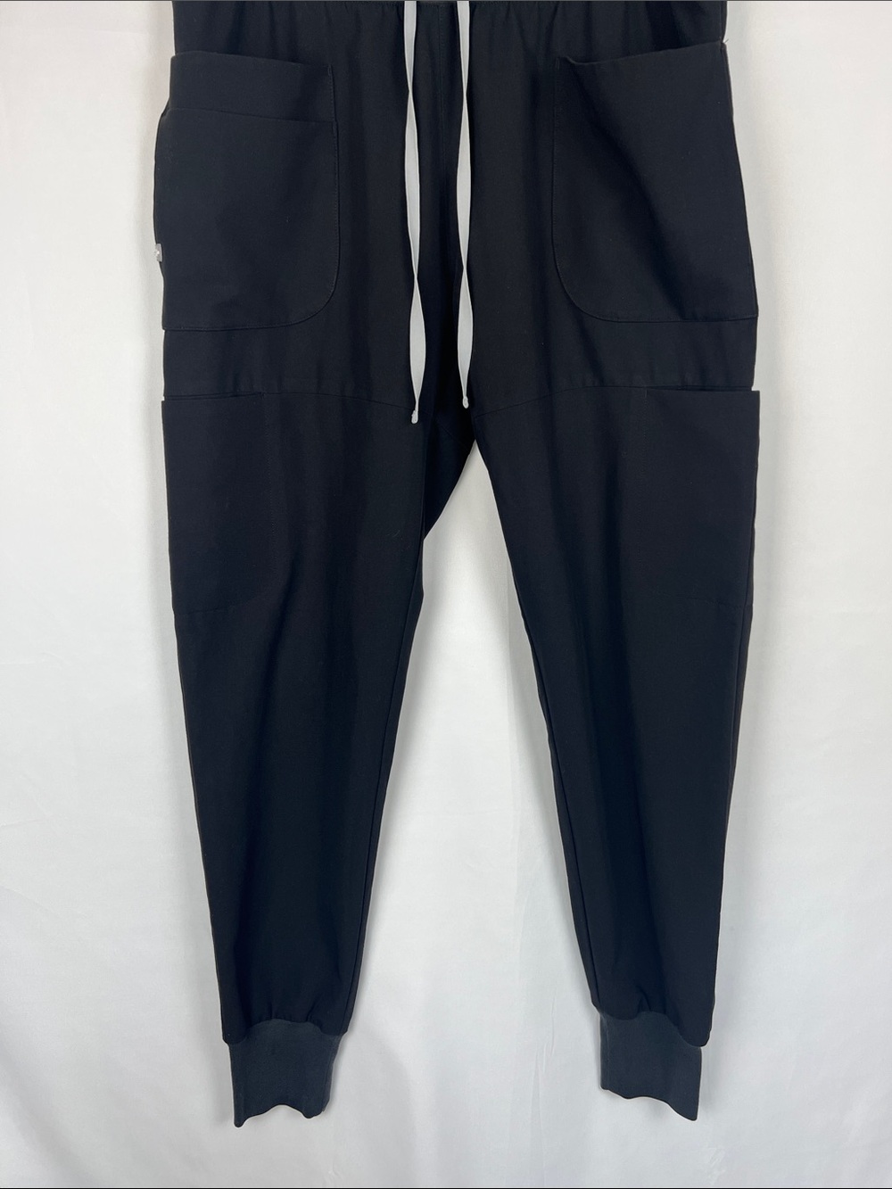 FIGS Black Jogger 7 Pocket Scrub Pants- Size L Tall - Picture 3 of 9